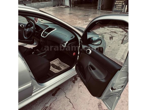 Sahibinden Peugeot 206+ 1.4 Comfort 2011 Model  276.000 km Gri (Gümüş)