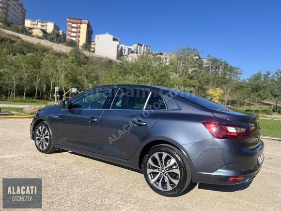 HATASIZ BOYASIZ DÜŞÜK KM EN DOLU PAKET
