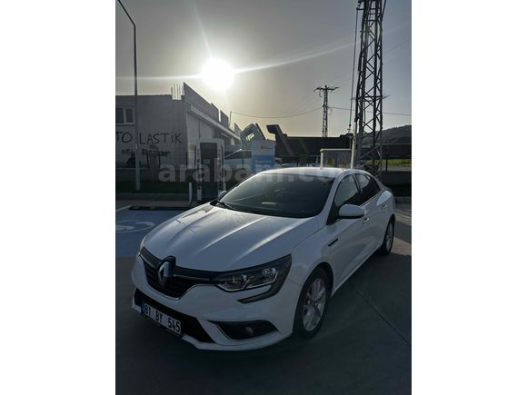 Memurdan hatasız boyasız tramersiz Megane 4