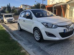 Sahibinden Hyundai i20 1.4 CVVT Jump 2013 Model İzmir 83.100 km Beyaz
