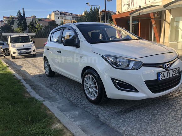 Sahibinden Hyundai i20 1.4 CVVT Jump 2013 Model İzmir 83.100 km Beyaz