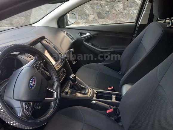 Sahibinden Tesla ekran lı focus  Stylepaket)
