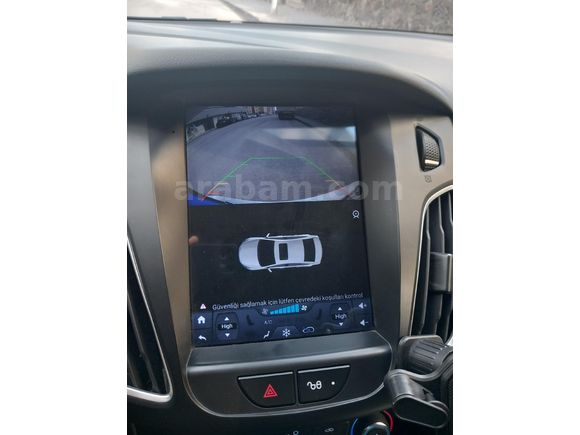 Sahibinden Tesla ekran lı focus  Stylepaket)