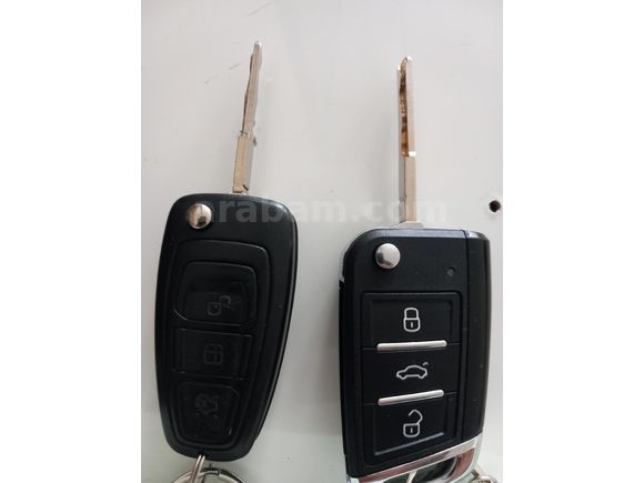 Sahibinden Tesla ekran lı focus  Stylepaket)