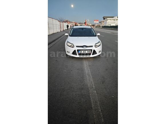 Sahibinden Ford Focus 1.0 GTDi titanyum 2012 Model  182.000 km Beyaz