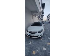 SORUNSUZ ASTRA J 1.3 DİZEL. OTOMATİK ARAÇ TAKASLI