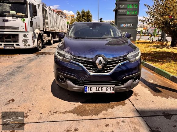 VitalMotors'dan 2015 Model Renault Kadjar 1.5 DCİ Cam Tavanlı