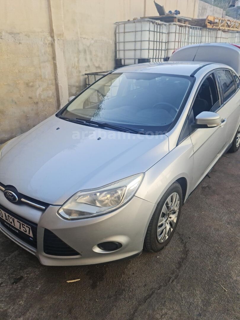 Sahibinden Ford Focus 1.6 TDCi Trend 2012 Model Kilis 325.000 km Gri 4