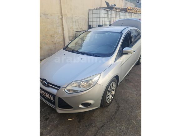 Sahibinden Ford Focus 1.6 TDCi Trend 2012 Model  320.000 km Gri