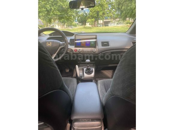 Sahibinden Honda Civic 1.6 Elegance 2012 Model   Manuel Benzin&LPG&Double Ekran