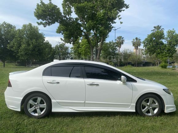 Sahibinden Honda Civic 1.6 Elegance 2012 Model   Manuel Benzin&LPG&Double Ekran