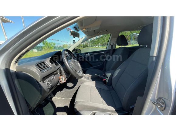 SERVİS BAKIMLI TİTİZ KULLANICIDAN 2010 GOLF 6 
