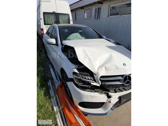 Galeriden Mercedes - Benz C 2016 Model Hatay 189.000 km Altın