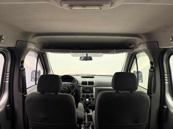 YK EYMEN'DEN2006 FORD CONNECT 90ÇİF SÜRGÜLÜ KKT 12 TAKSİT İMKANI