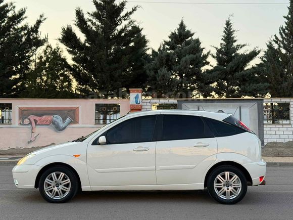 Sahibinden Ford Focus 1.6 Ambiente 2004 Model  242.000 km Beyaz