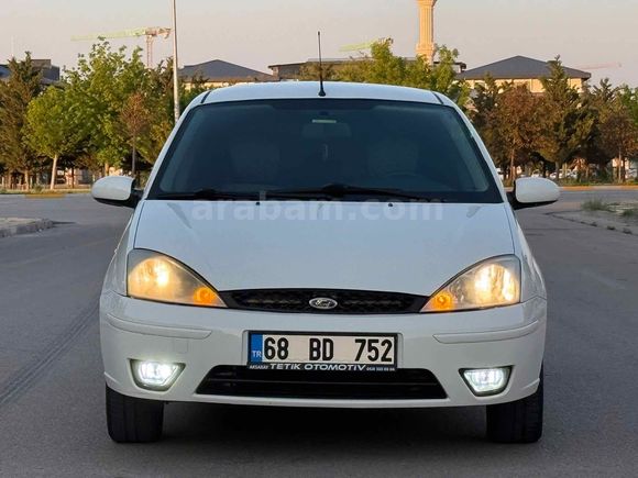 Sahibinden Ford Focus 1.6 Ambiente 2004 Model  242.000 km Beyaz