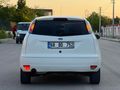 Sahibinden Ford Focus 1.6 Ambiente 2004 Model  242.000 km Beyaz