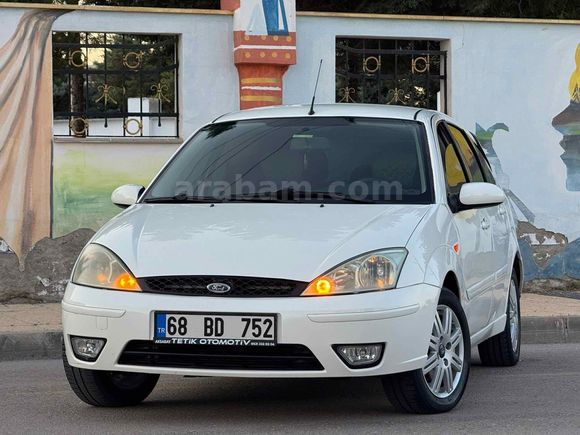 Sahibinden Ford Focus 1.6 Ambiente 2004 Model  242.000 km Beyaz