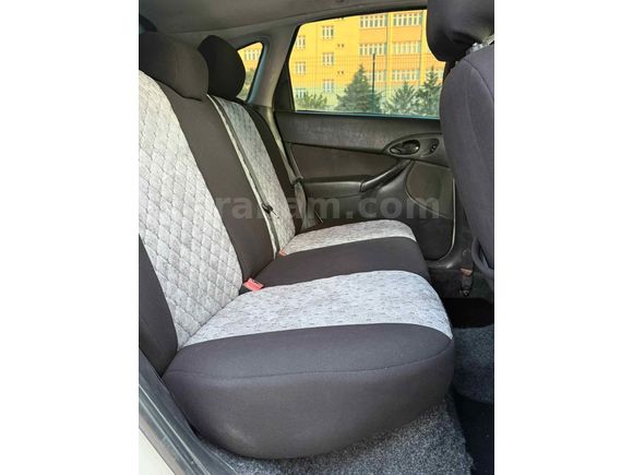 Sahibinden Ford Focus 1.6 Ambiente 2004 Model  242.000 km Beyaz
