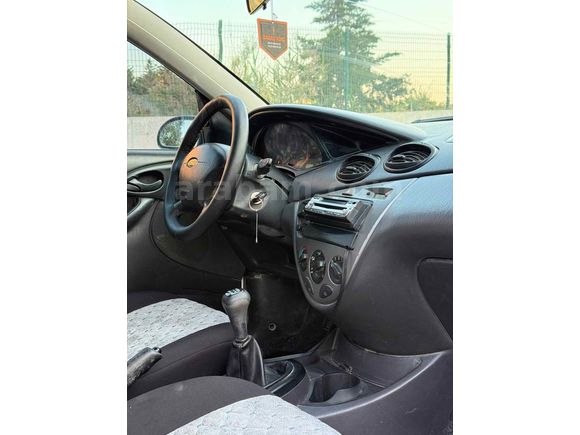 Sahibinden Ford Focus 1.6 Ambiente 2004 Model  242.000 km Beyaz