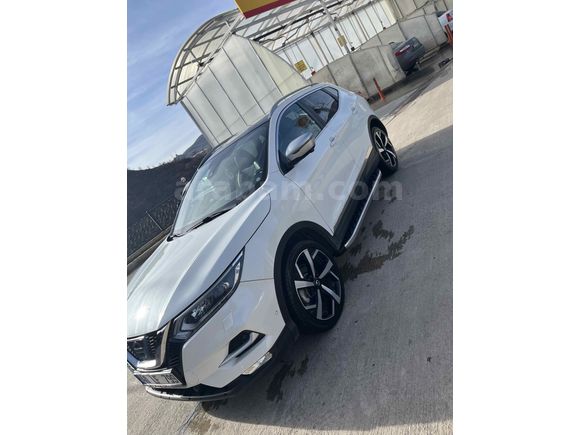 Sahibinden Nissan Qashqai 1.6 dCi Platinum Premium Pack 2017 Model 