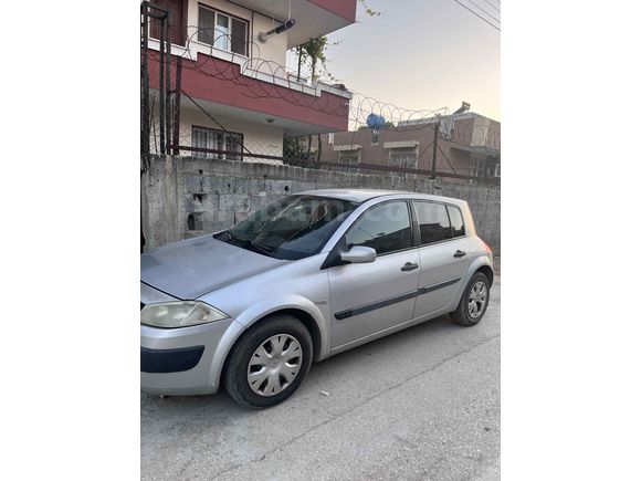Sahibinden Renault Megane 1.4 Authentique 2006 Model 