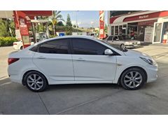 Sahibinden Hyundai Accent Blue 1.6 CRDI Mode Plus 2013 Model  179.200 km Beyaz