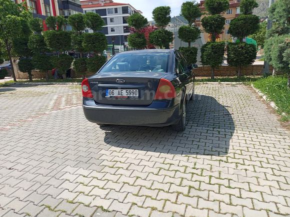 Sahibinden Ford Focus 1.6 Ghia 2006 Model