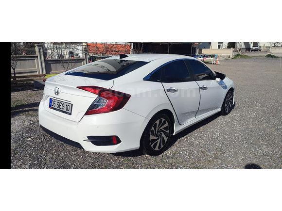 Hatasız Hasar Kayıtsız Sahibinden Honda Civic 1.6i VTEC Executive 2017 Model