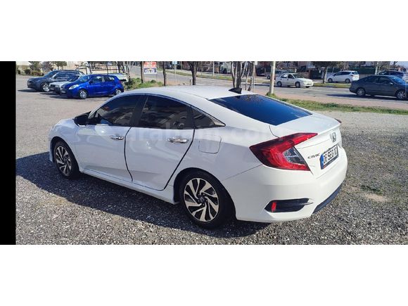Hatasız Hasar Kayıtsız Sahibinden Honda Civic 1.6i VTEC Executive 2017 Model