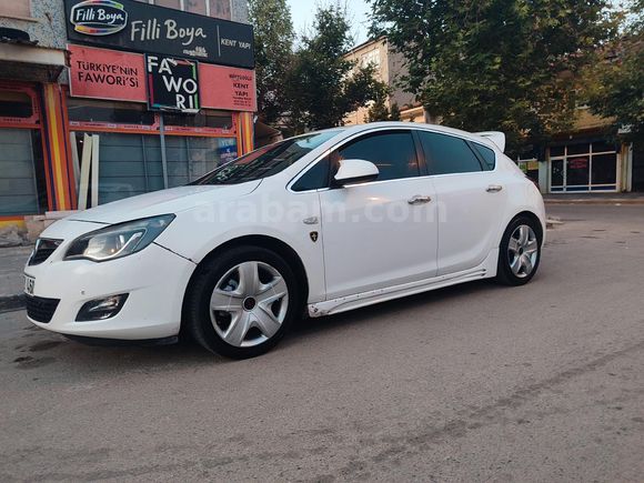 Sahibinden Opel Astra 1.6 Cosmo 2011 Model  Beyaz
