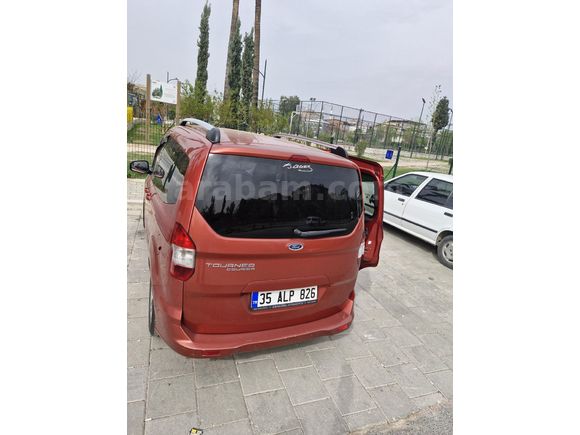 Sahibinden Ford Tourneo Courier 1.6 TDCi Titanium 2014 Model İzmir 200.000 km Kırmızı