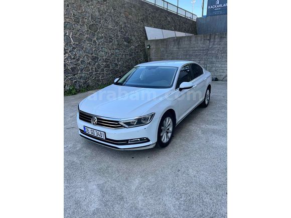 Sahibinden Volkswagen Passat 1.6 TDi BlueMotion Comfortline 2016 Model İzmir 119.900 km Beyaz