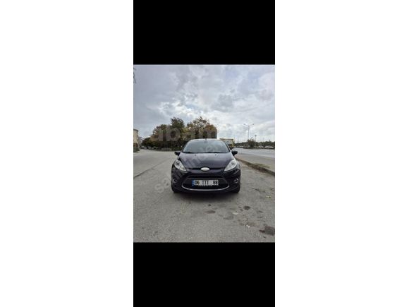 Sahibinden Ford Fiesta 1.4 Titanium 2010 Model  206.000 km Siyah
