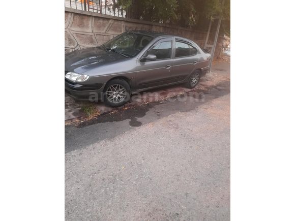Sahibinden Renault Megane 1.6 RTA 1998 Model