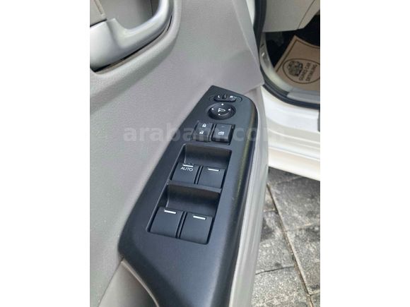 Sahibinden Honda Civic 1.6i VTEC Eco Elegance 2015 Model Aydın 129.000 km Beyaz