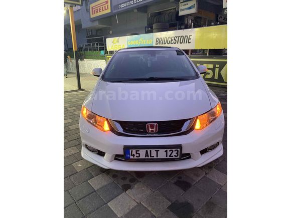 Sahibinden Honda Civic 1.6i VTEC Eco Elegance 2015 Model Aydın 129.000 km Beyaz