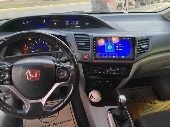 Sahibinden Honda Civic 1.6i VTEC Eco Elegance 2015 Model Aydın 129.000 km Beyaz