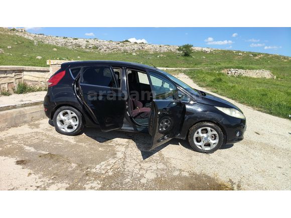 Sahibinden Ford Fiesta 1.4 Titanium 2011 Model