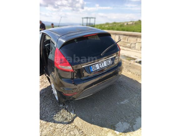 Sahibinden Ford Fiesta 1.4 Titanium 2011 Model