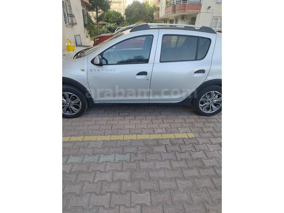 Sahibinden Dacia Sandero 1.5 dCi Stepway 2014 Model  243.000 km Gri (metalik)