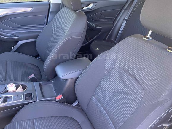 Sahibinden Ford Focus 1.5 TDCi Titanium X 2025 Model 