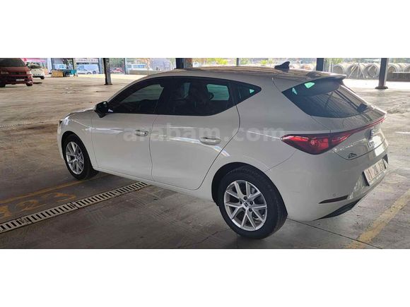 Sahibinden Seat Leon 1.0 eTSI Style Plus 2021 Model  145.000 km Beyaz
