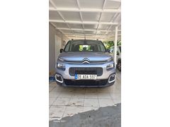 İLK SAHİBİNDEN 2022 MODEL 2023 TRAFIK ÇIKIŞLI SERVİS BAKIMLI KAZASIZ,BOYASIZ ORJİNAL
