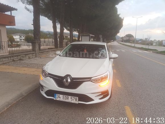 Sahibinden Renault Megane 1.3 TCe Joy Comfort 2021 Model  133.000 km Beyaz