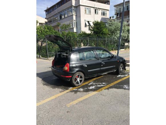 Sahibinden Renault Clio 1.4 RXT 2001 Model İstanbul