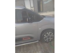 Sahibinden Citroen Berlingo 1.5 BlueHDI Shine Bold 2022 Model  102.000 km Gri