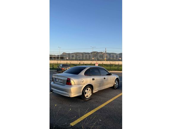 Sahibinden Opel Vectra 1.6 Comfort 2000 Model 