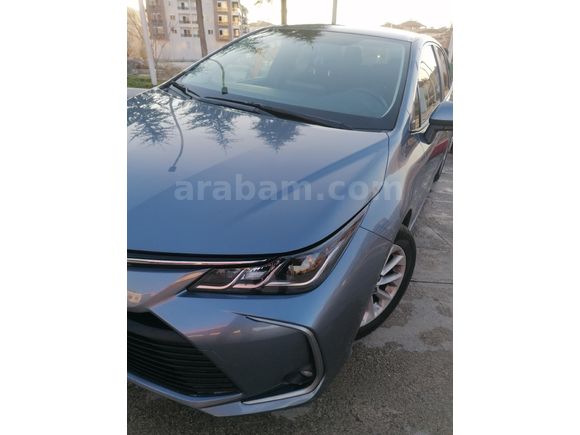 Servis bakımlı öğretmenden Toyota Corolla