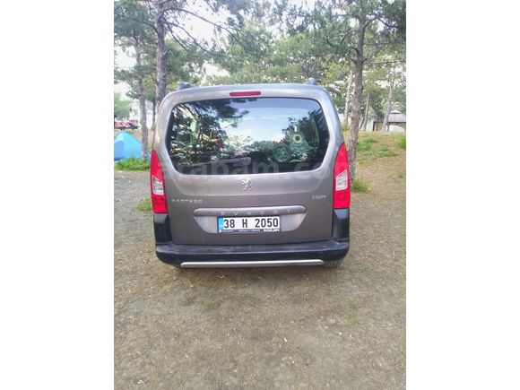 Sahibinden Peugeot Partner 1.6 HDI Outdoor 2011 Model